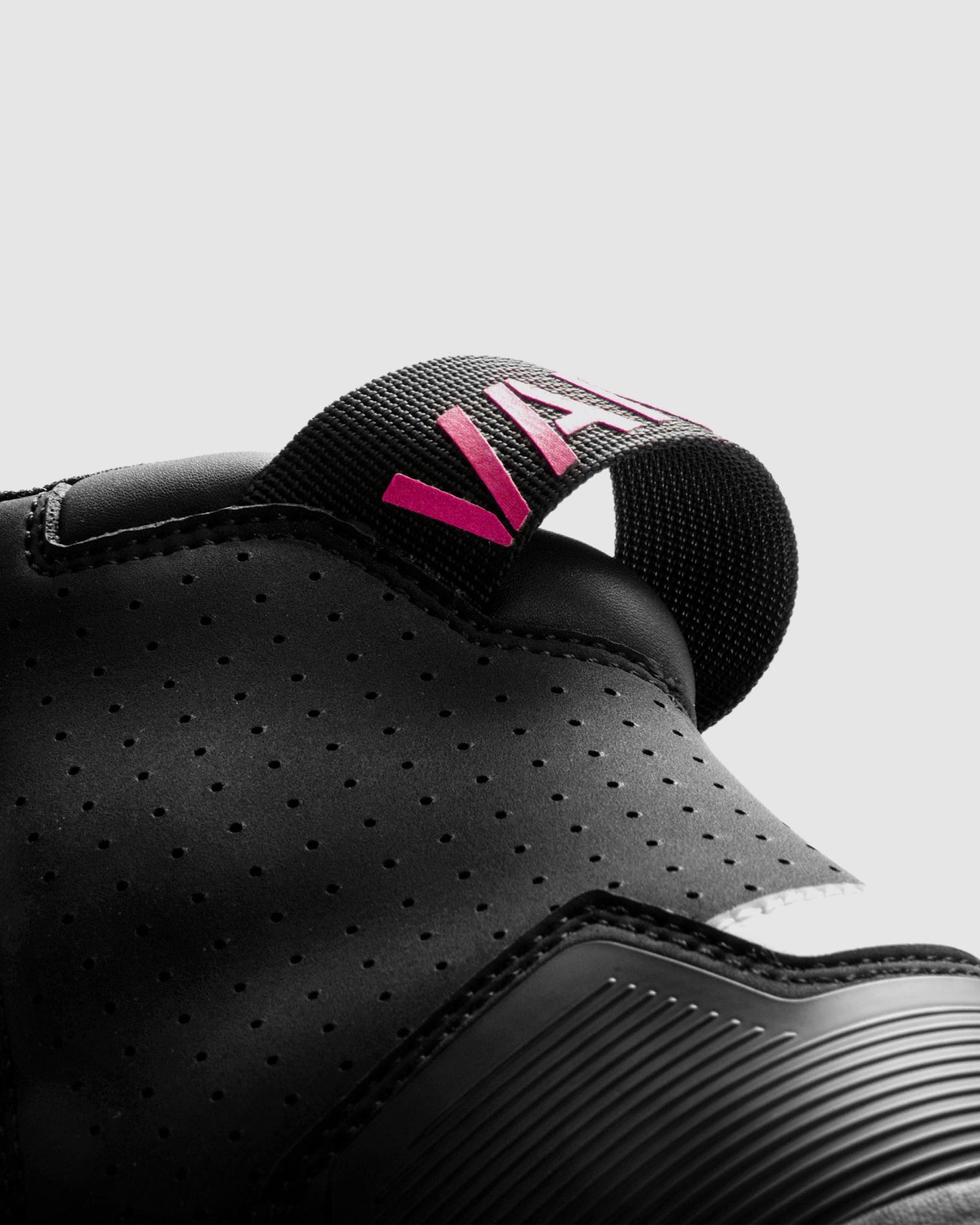 Vandal II Damen Motorradstiefel Rosa