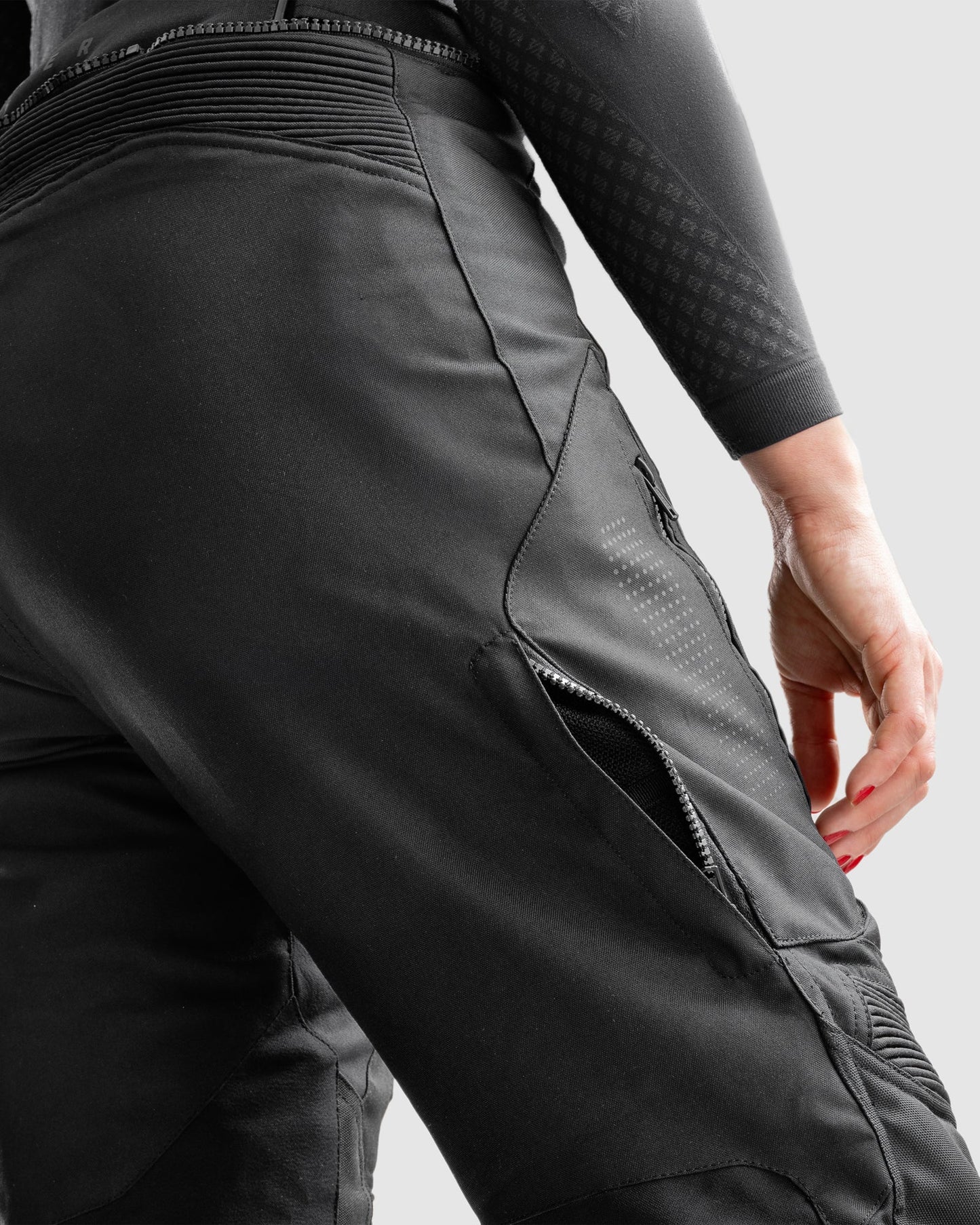 Hiker IV Damen Motorradhose Schwarz Kurz